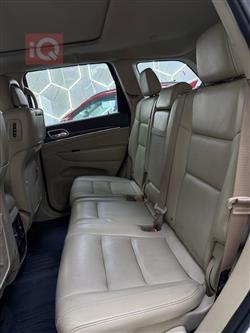 جیپ گراند شیرۆکی